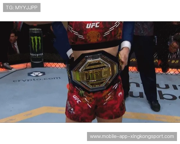 UFC狂潮再掀！三连击KO壮观上演，格斗迷必看盛事