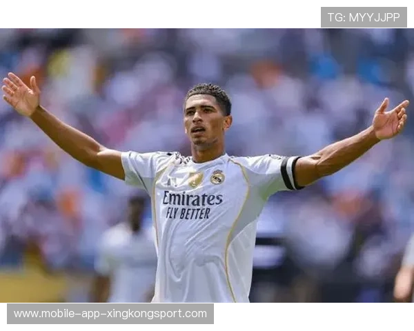 皇马角球开出后混战,贝林厄姆凌空抽射得手 皇马角球开出后混战,贝林厄姆凌空抽射得手