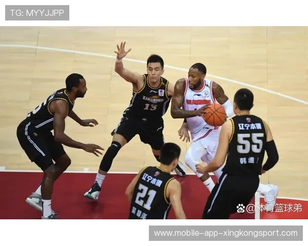 弗格突破上篮命中，辽宁追分